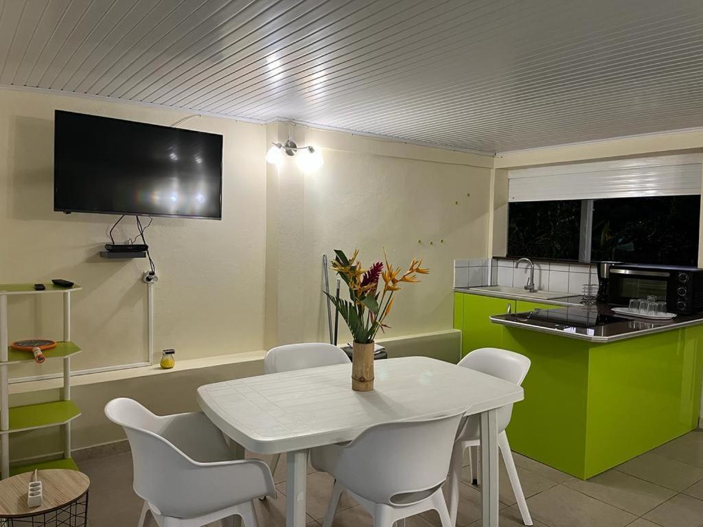 Agreable Appartement En Rez-De-Jardin A 450M De La Mer サンタンヌ エクステリア 写真